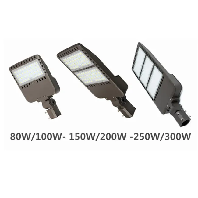 Type III Beam Angle Lens 5000K Ra70 150w 200w 130lm/w Parking Lot Led Street Light
