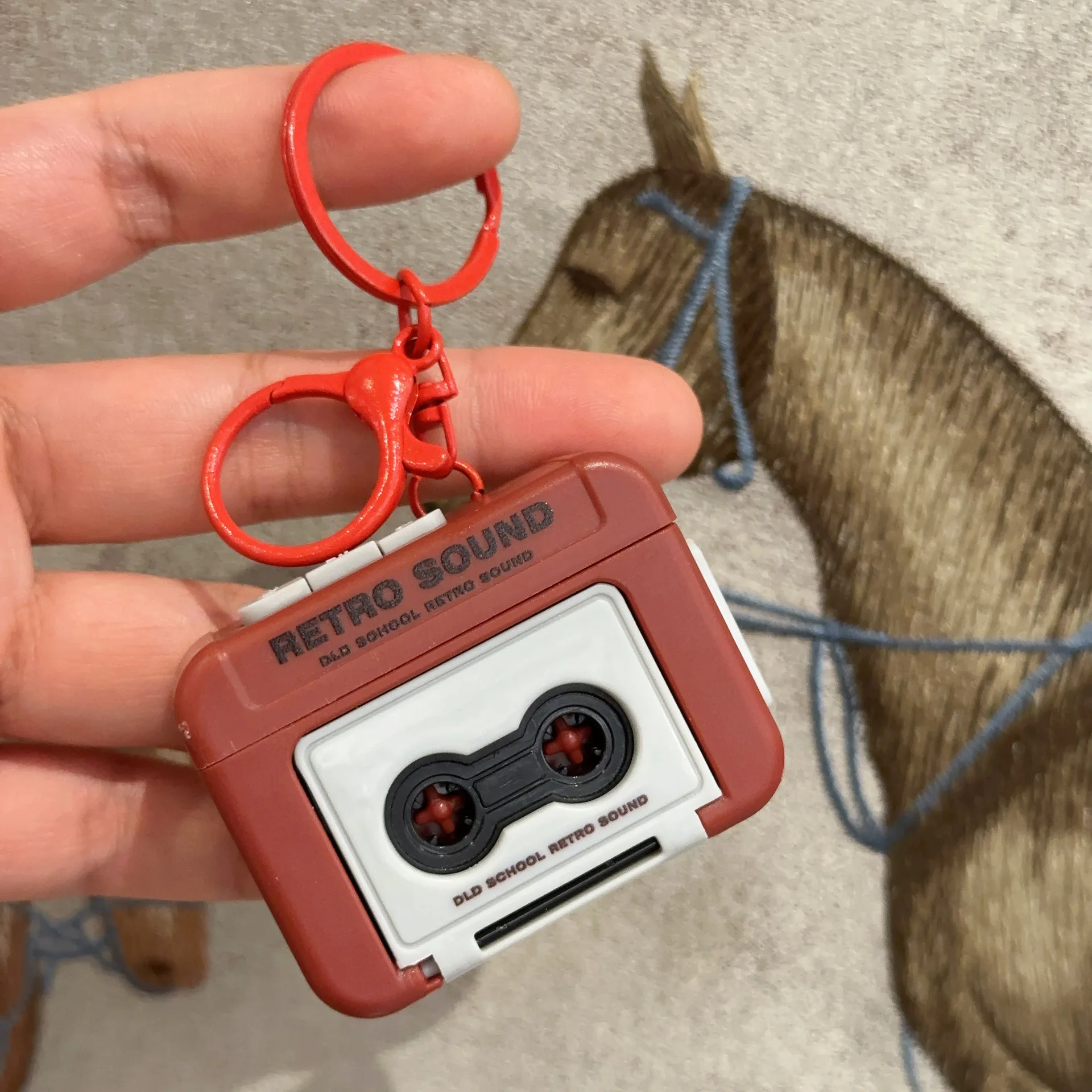 T1381 Retro Recorder Mini Recording Fun Music Box Ornament Keychain Pendant