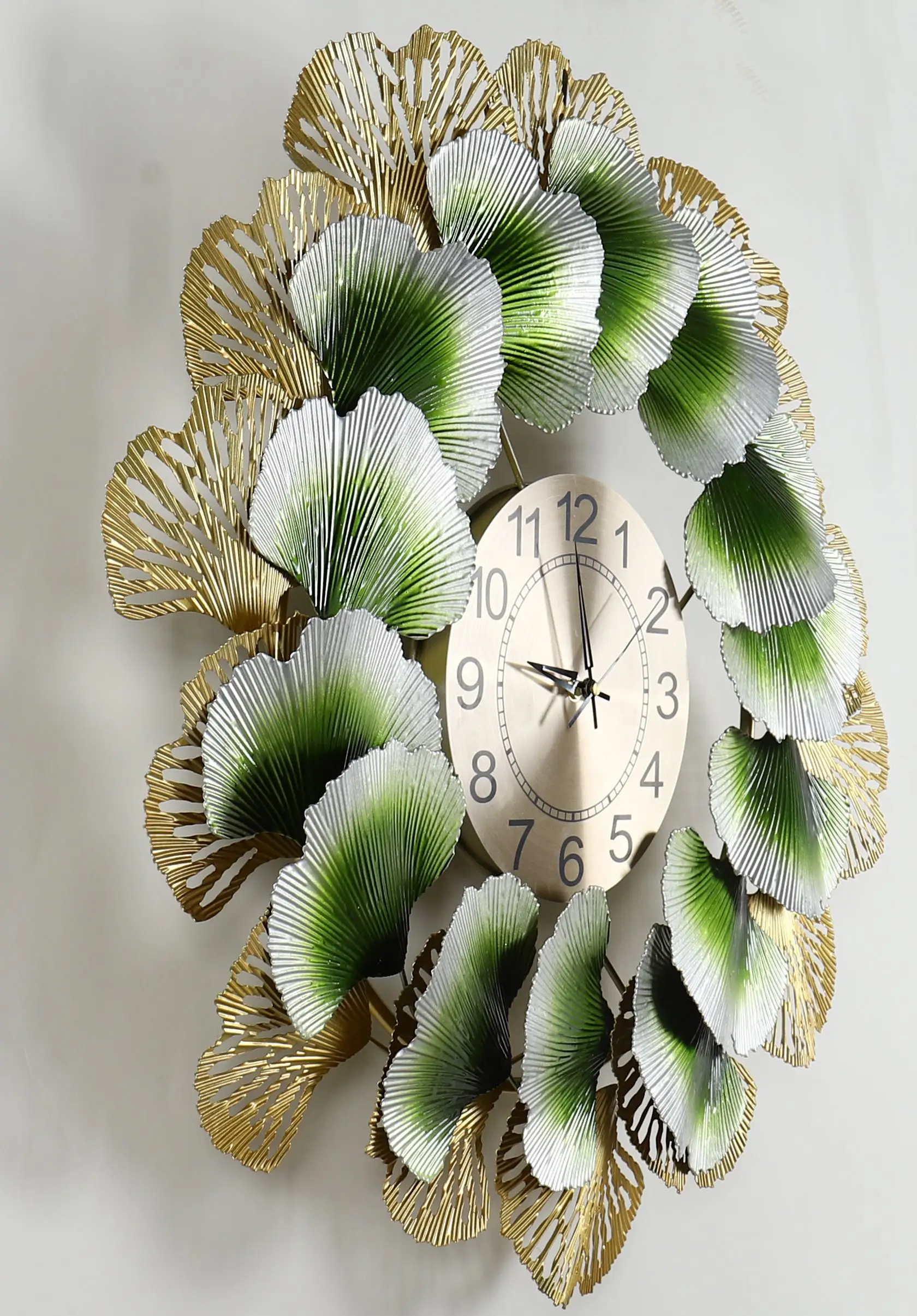 watch wall clocks 2023  interior decoration wall metal wall clocks living room luxury 3D