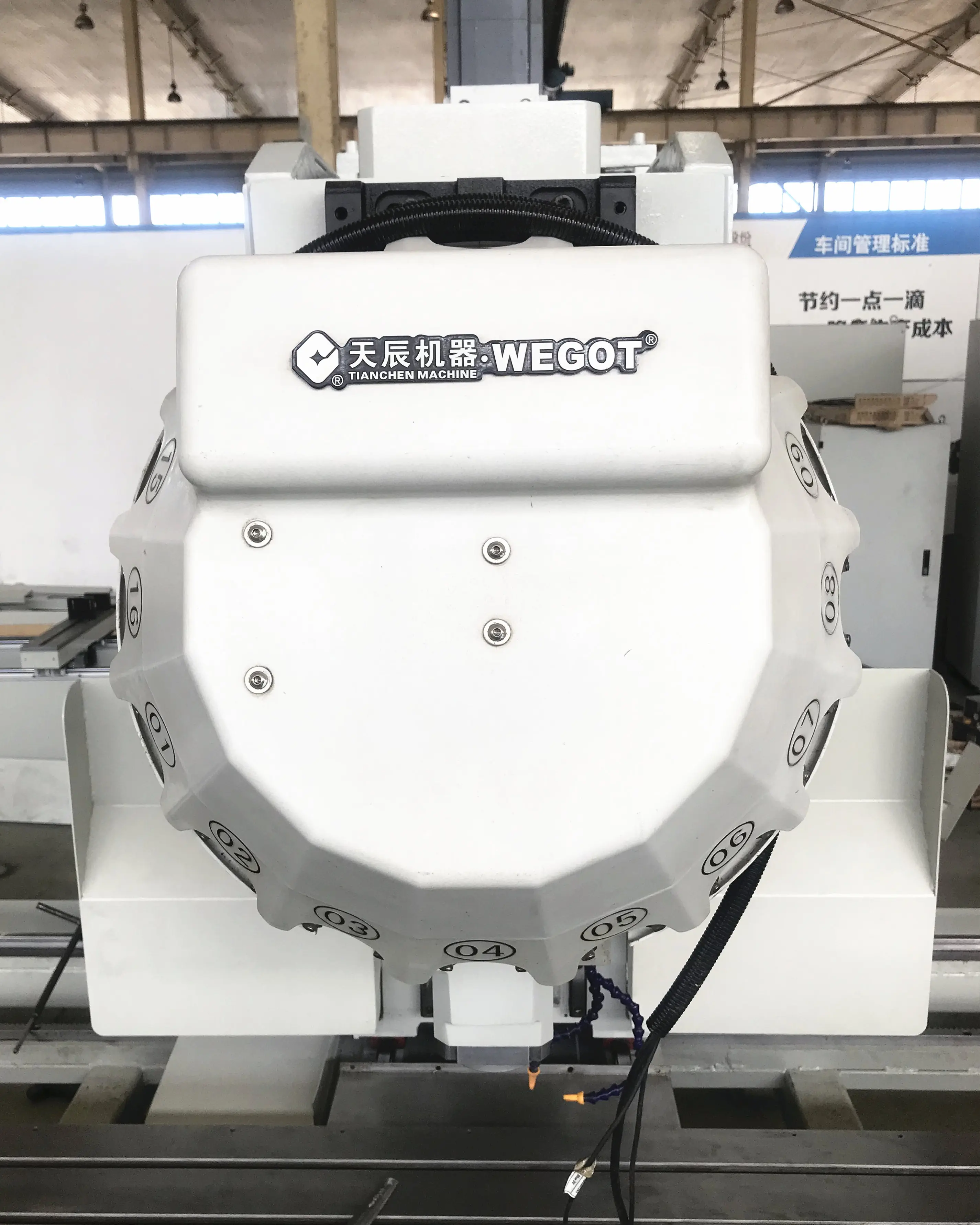 
3-AXIS aluminum cnc processing center for aluminum formwork 