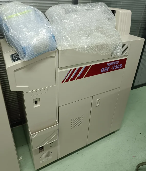 QSF-V30S пленочный процессор Noritsu полностью восстановлен