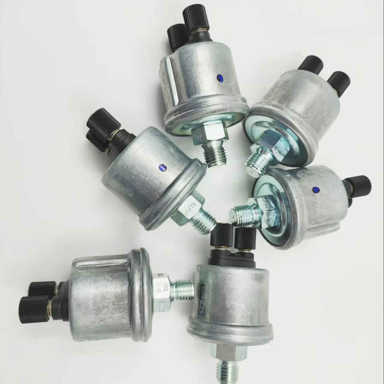 360-081-030-019 vdo oil pressure sensorVDO gague and sensor tachometer 360-081-030-019 1/8