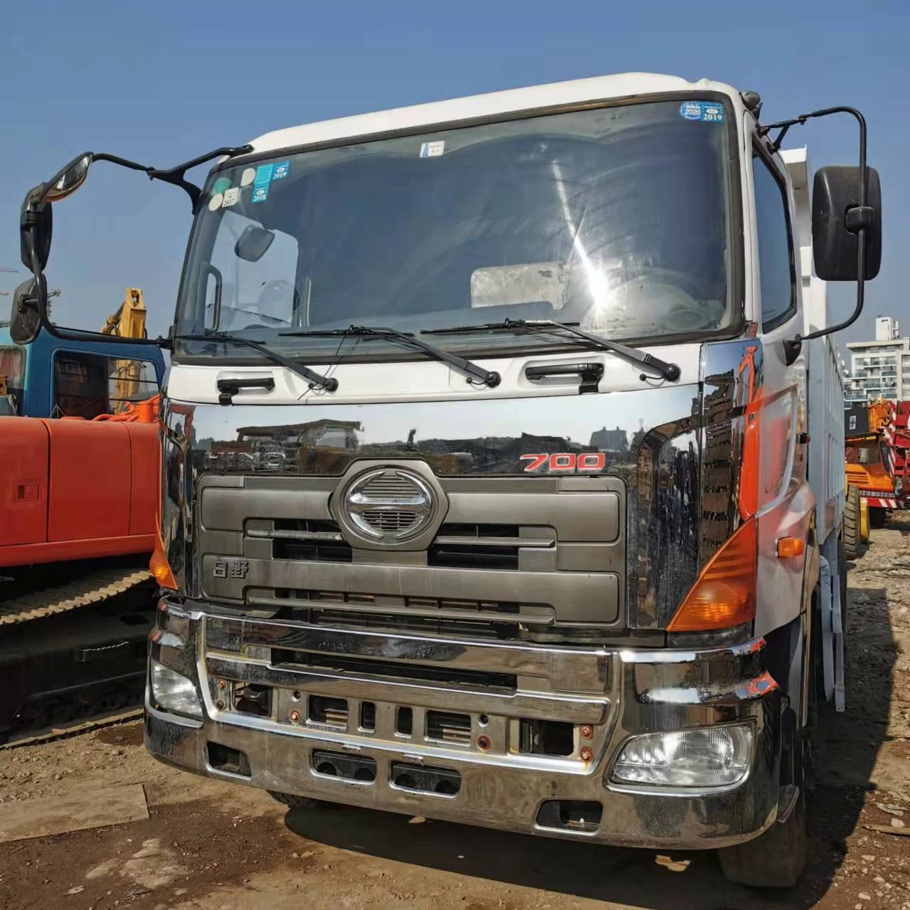 Cheap price used hino 700 original japan 6x4  dump truck