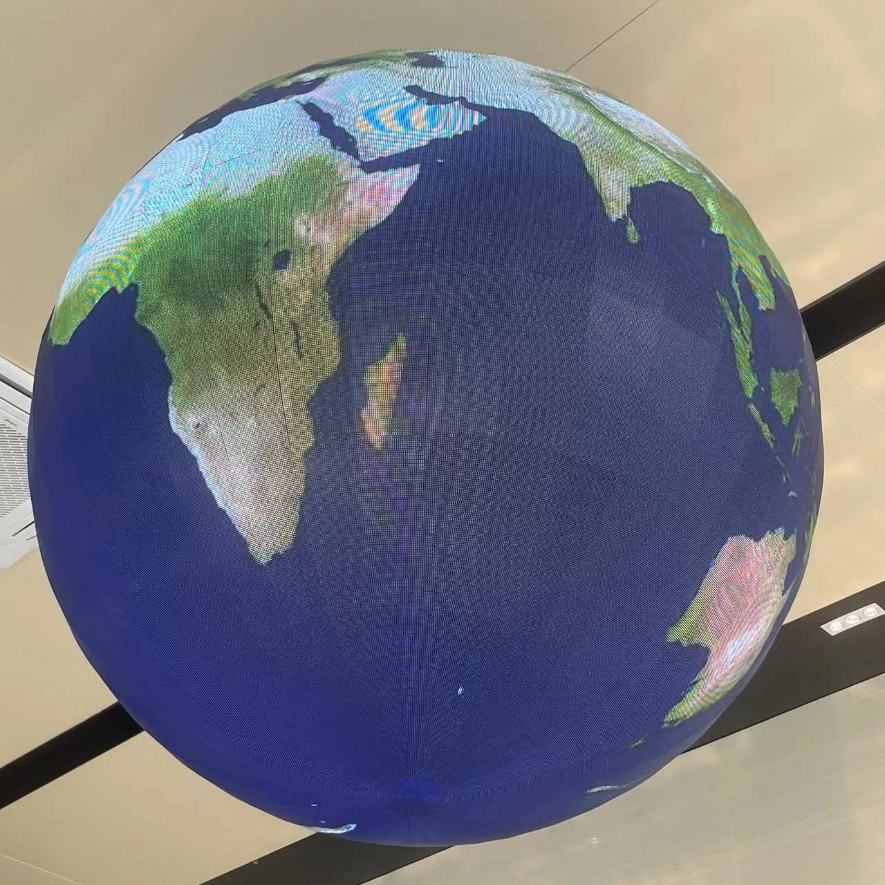 Factory Custom Globe Sphere Screen P1.86 P2 P2.5 LED Ball Screen Video Irregular Shaped Spherical LED Display