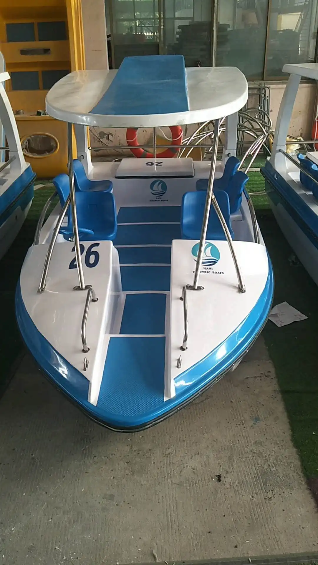 
8 passager Electric leisure fiberglass boat for park 
