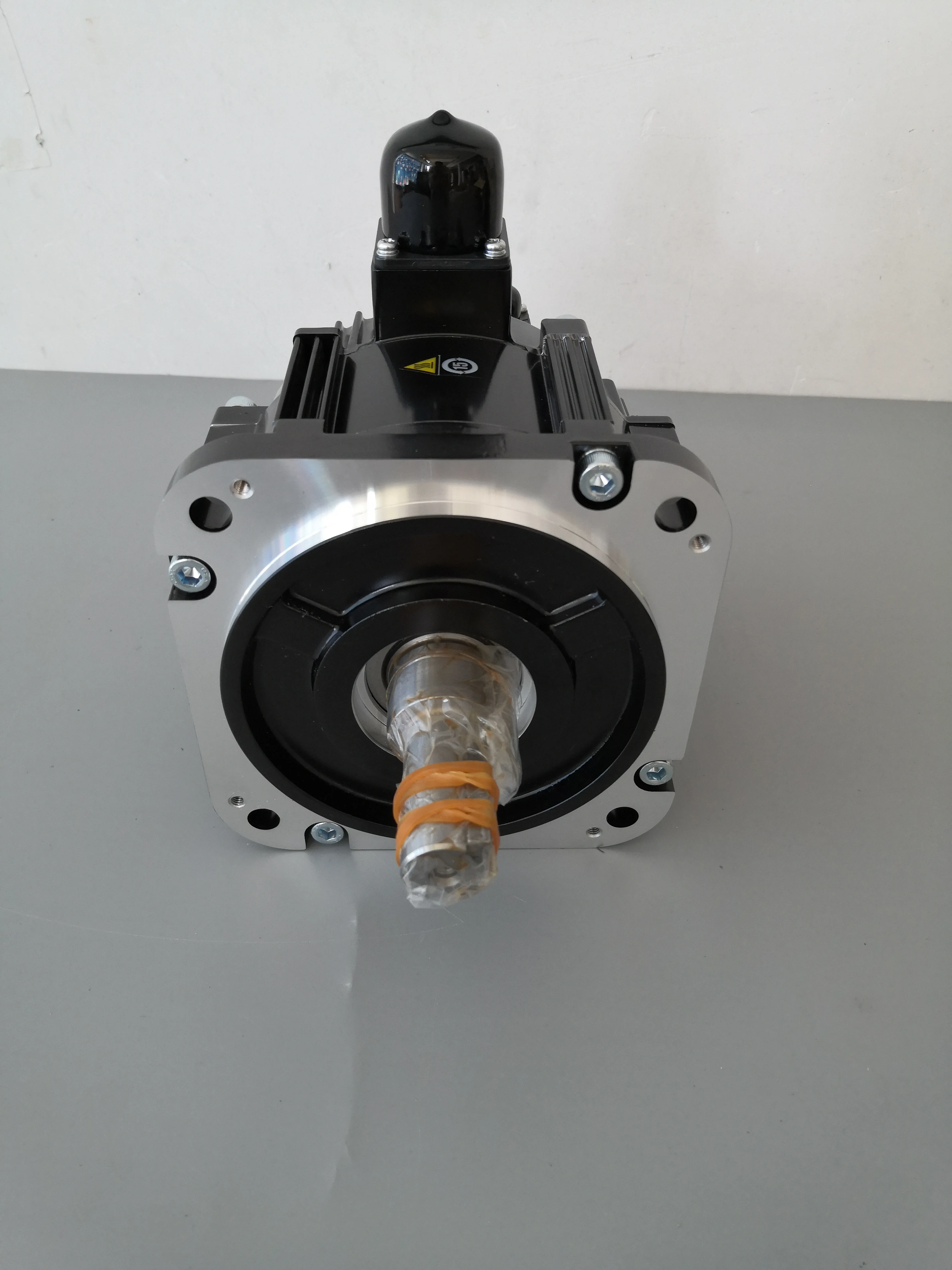 Japan cnc ac servo motor system  SGM7G-09AFC61 ac servo motor