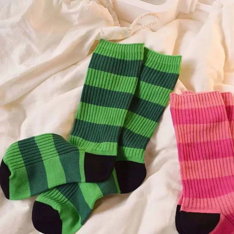 Jingwen High Quality Cotton colorful Contrast Striped Cotton Interesting Women Socks