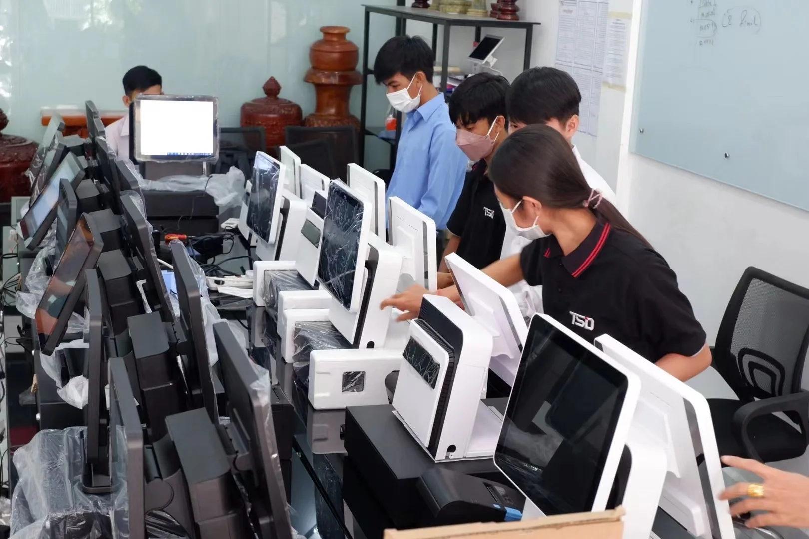 Factory Price All In One Pos 15.6 Inch 1920*1080 True Flat touch Screen Windows Pos System