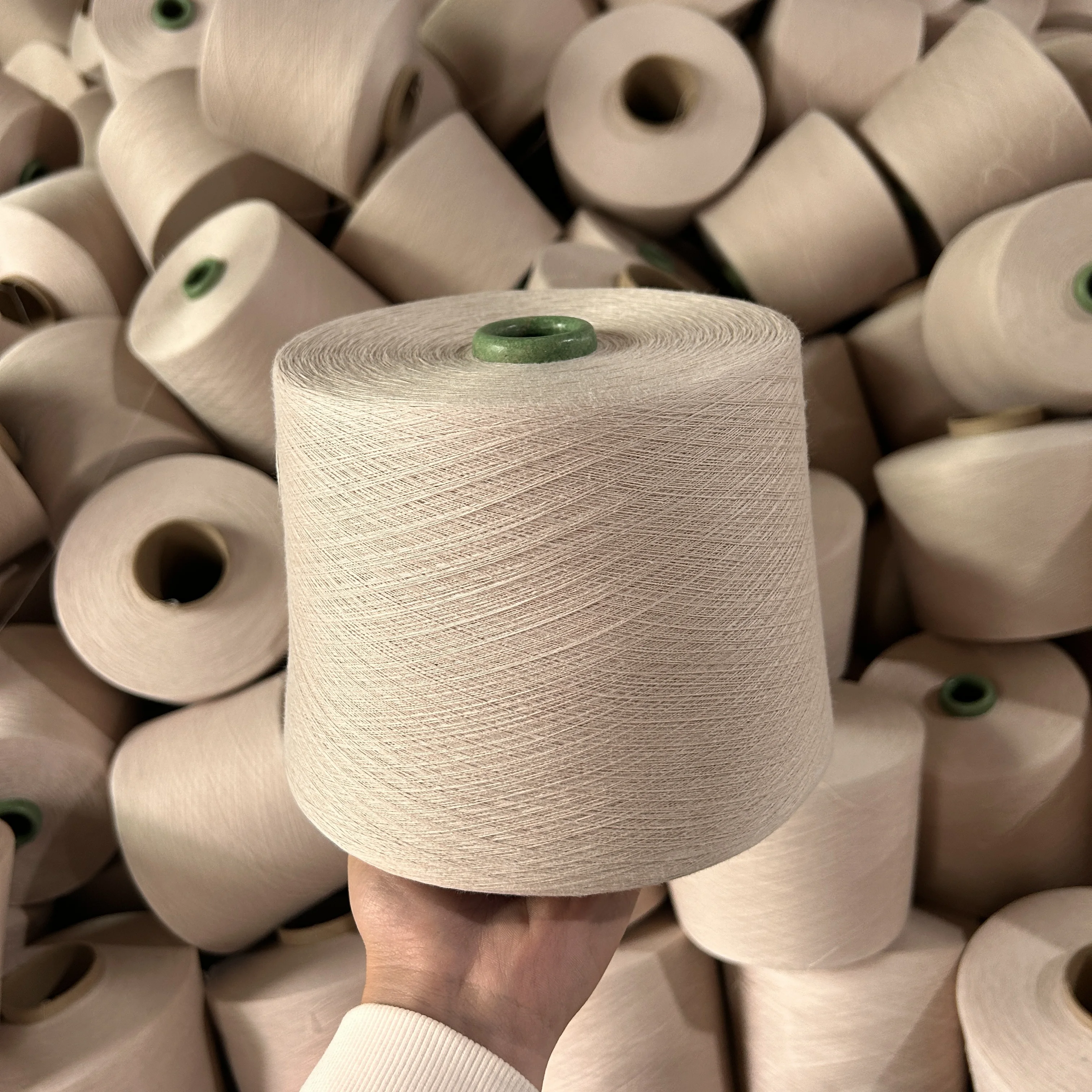 100% Polyester Knitting Yarn Various Colour Dyed Made in China for Socks Underwear-Ring Spun Melange Yarn