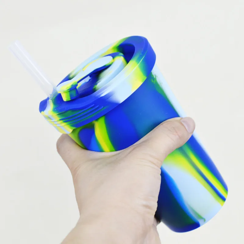 2024 Hot Selling 16OZ Food Grade Silicone Drinking Straw Cup Car Drinking Bottle Cup Silicone Tumbler Coffee Cup For Adults