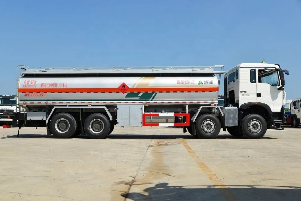 SINOTRUK HOWO 8x4 22 66 м3 новый грузовик с топливным баком мощностью 350 л.с. для продажи