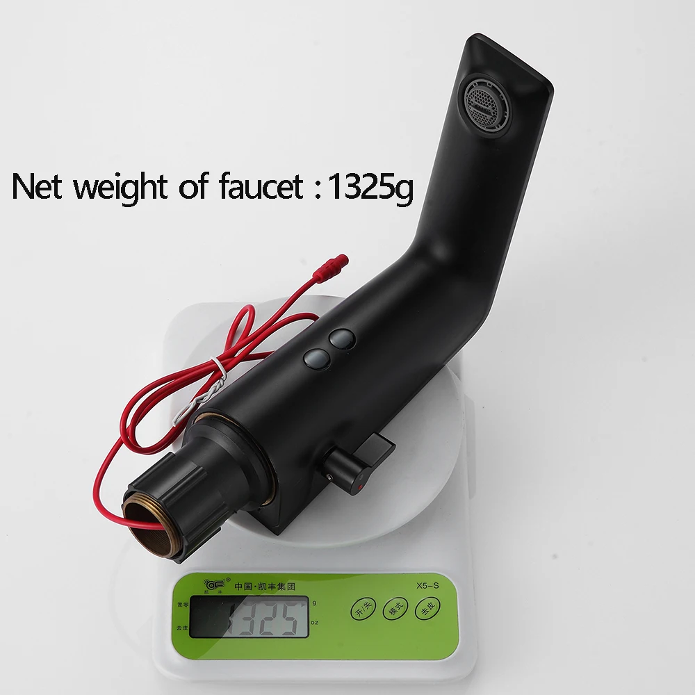 Negro black automatic smart basin faucet taps body full brass valve core copper mixer water cold & hot ac 220 and dc battery 6v