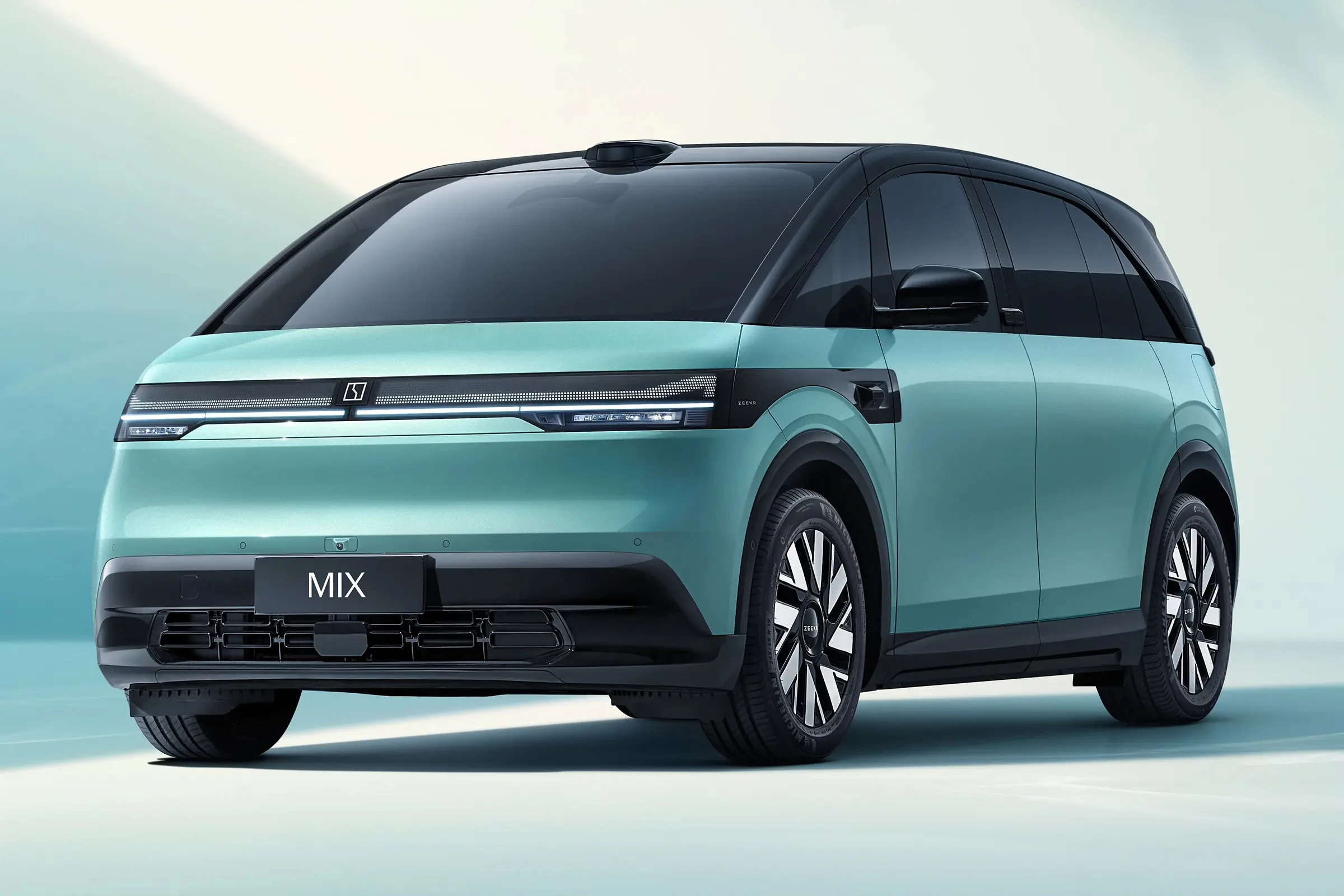 2025 Popular Pure Energe Vehicle Zeekr MIX Chinese Brand New MPV