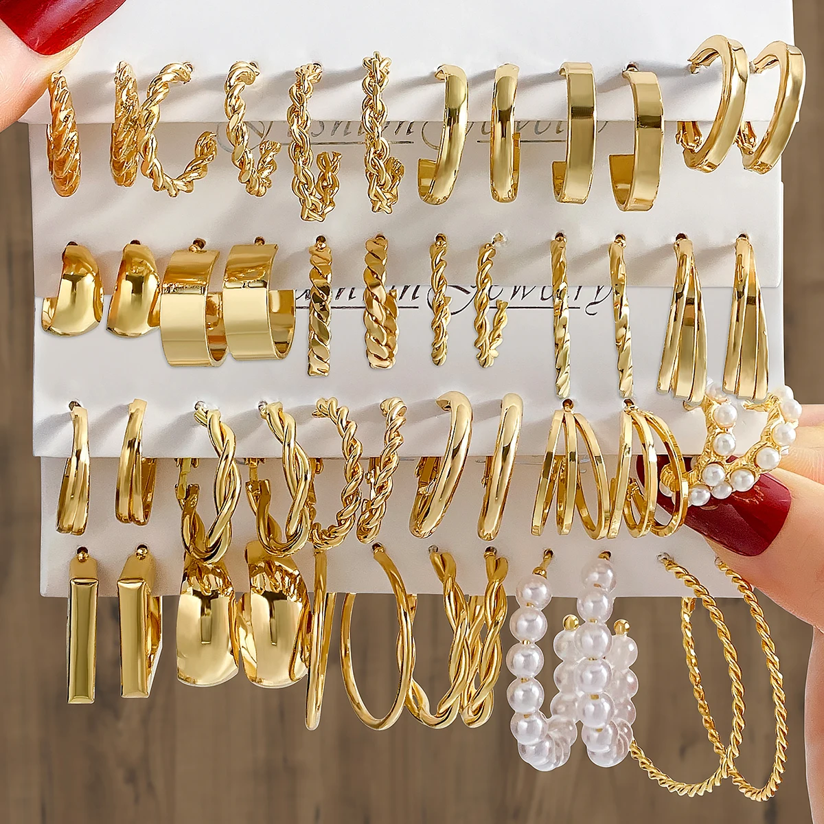 Custom 2024 New Trend Gold Pearl Metal Silver Plated Drop Earrings Heart Butterfly Hoop Earrings Set for Women Jewelry Gift