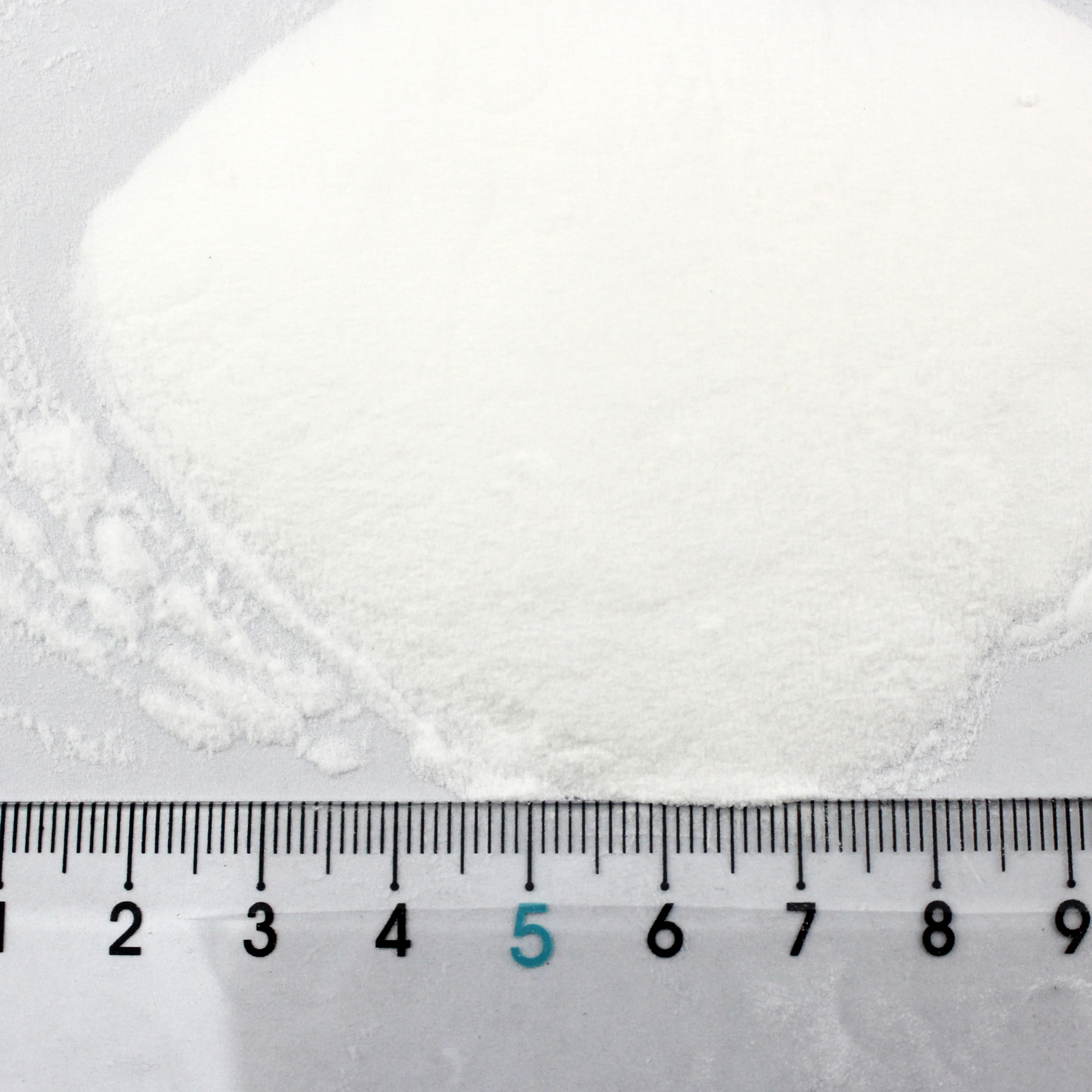 White particles powder for food additive Sodium Benzoate