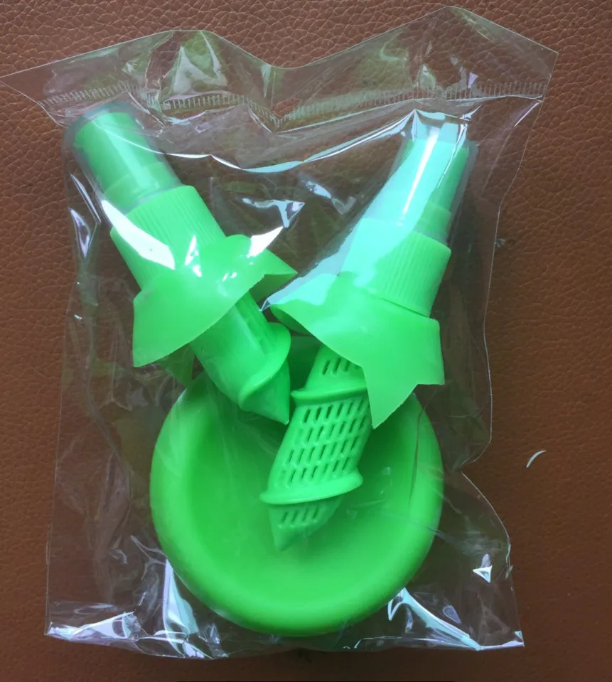 Lemon Juice Manual Squeezer Fruit Sprayer Kitchen Creative Citrus Lime Food Fruit Mister Spritzer