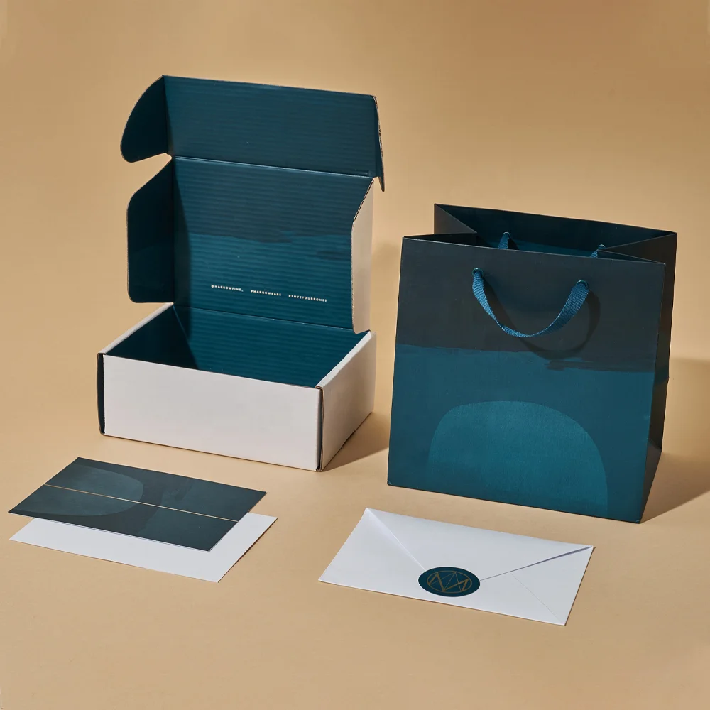 Custom Logo Large Cardboard Cajas De Carton Mailer Box Clothing Shoes Corrugated Packaging Paper Shipping Christmas Gift Boxes