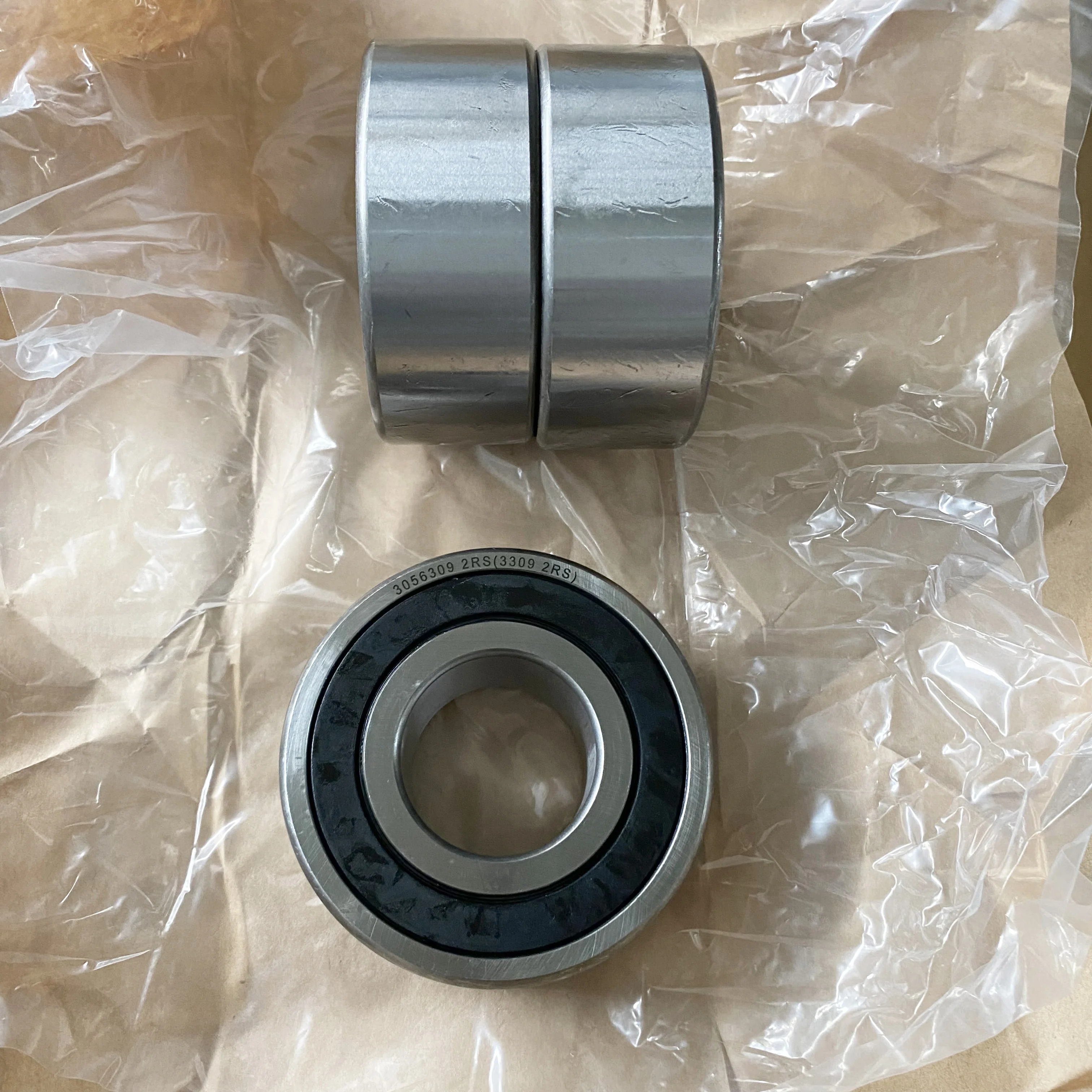 DST high quality Double row angular contact ball bearing    3086313     3313D      SIZE:65x140x58.7 mm
