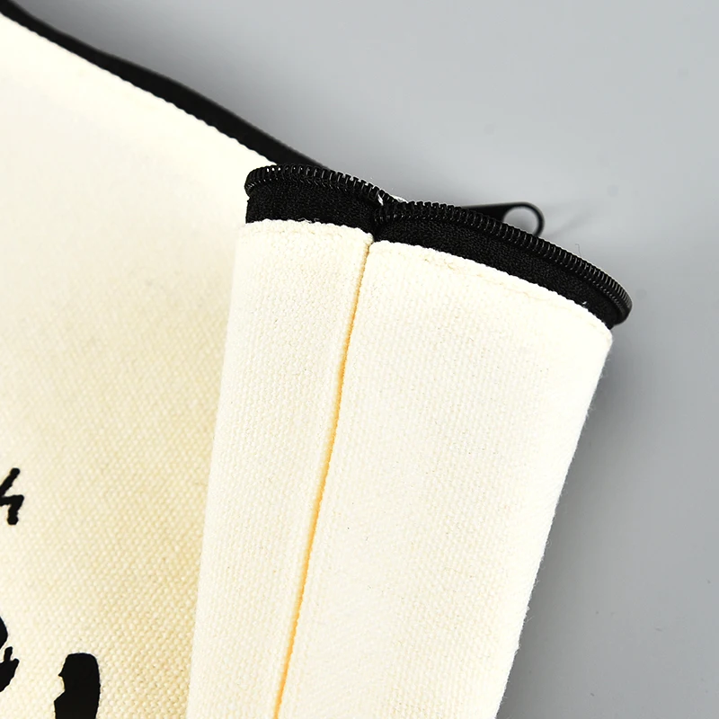 Custom Logo Tear resistant Waterproof Small Lightweight Cosmetic Makeup Bag Dupont Tyvek Pouch