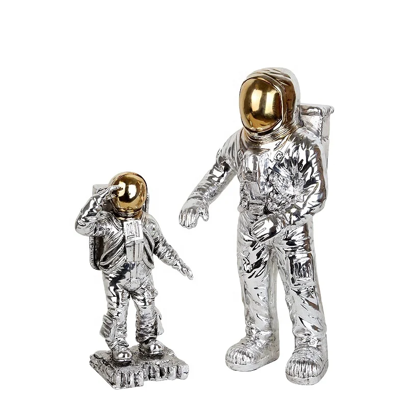 Popular Silver Living Room Home Decoration Accessories Desk Ornament Resin Astronaut Stray Figure Sculpture Statue for Home