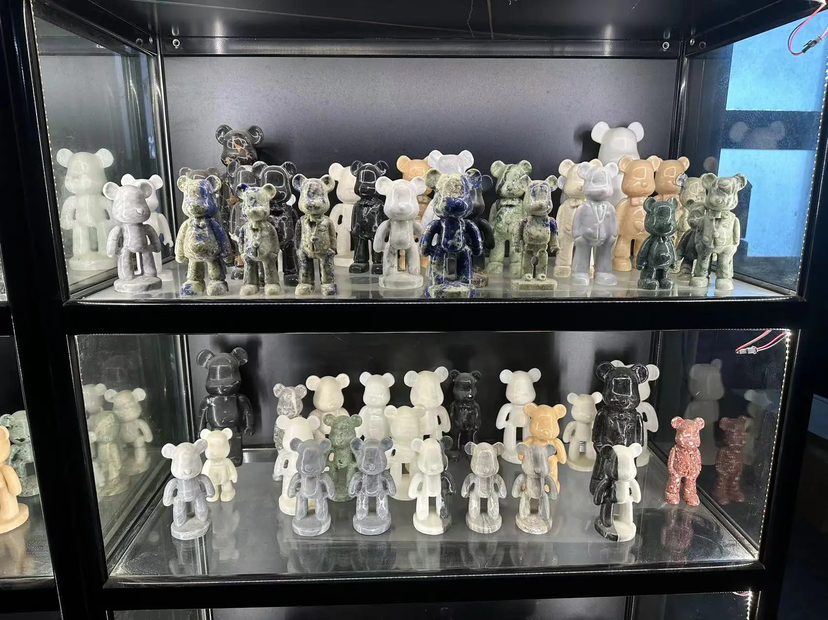 Custom Size Natural Stone Bear Sculpture Marble Jade Stone Sculpture House and Hotel Decoration