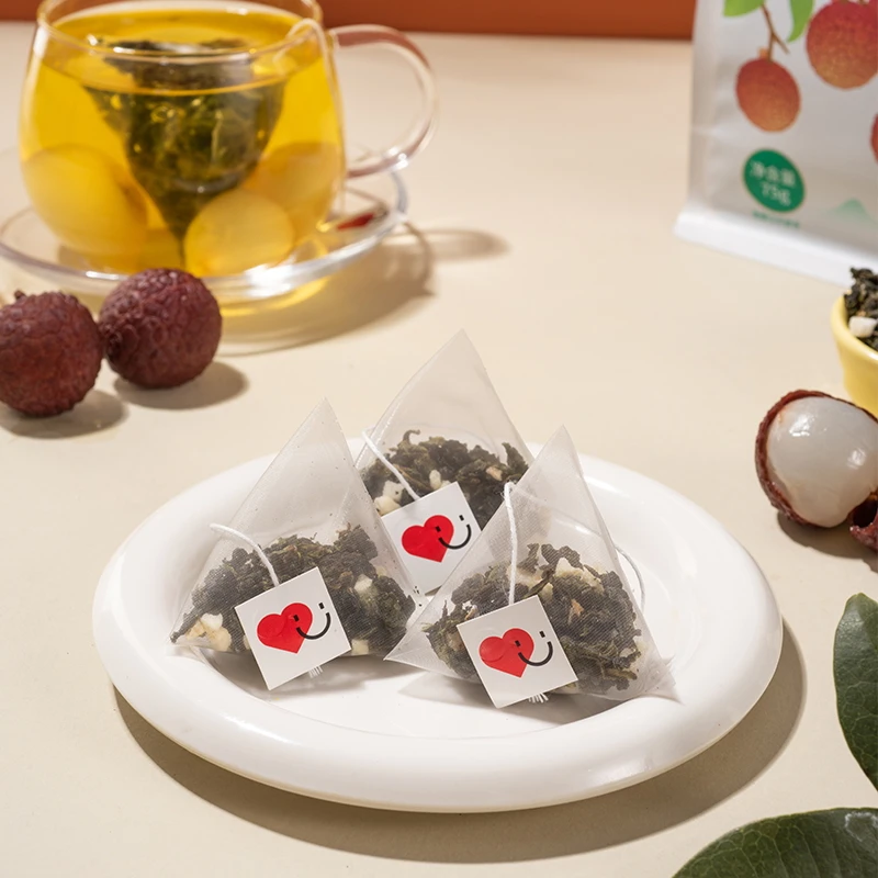 Factory custom can take samples of the pyramid combination of flavored tea