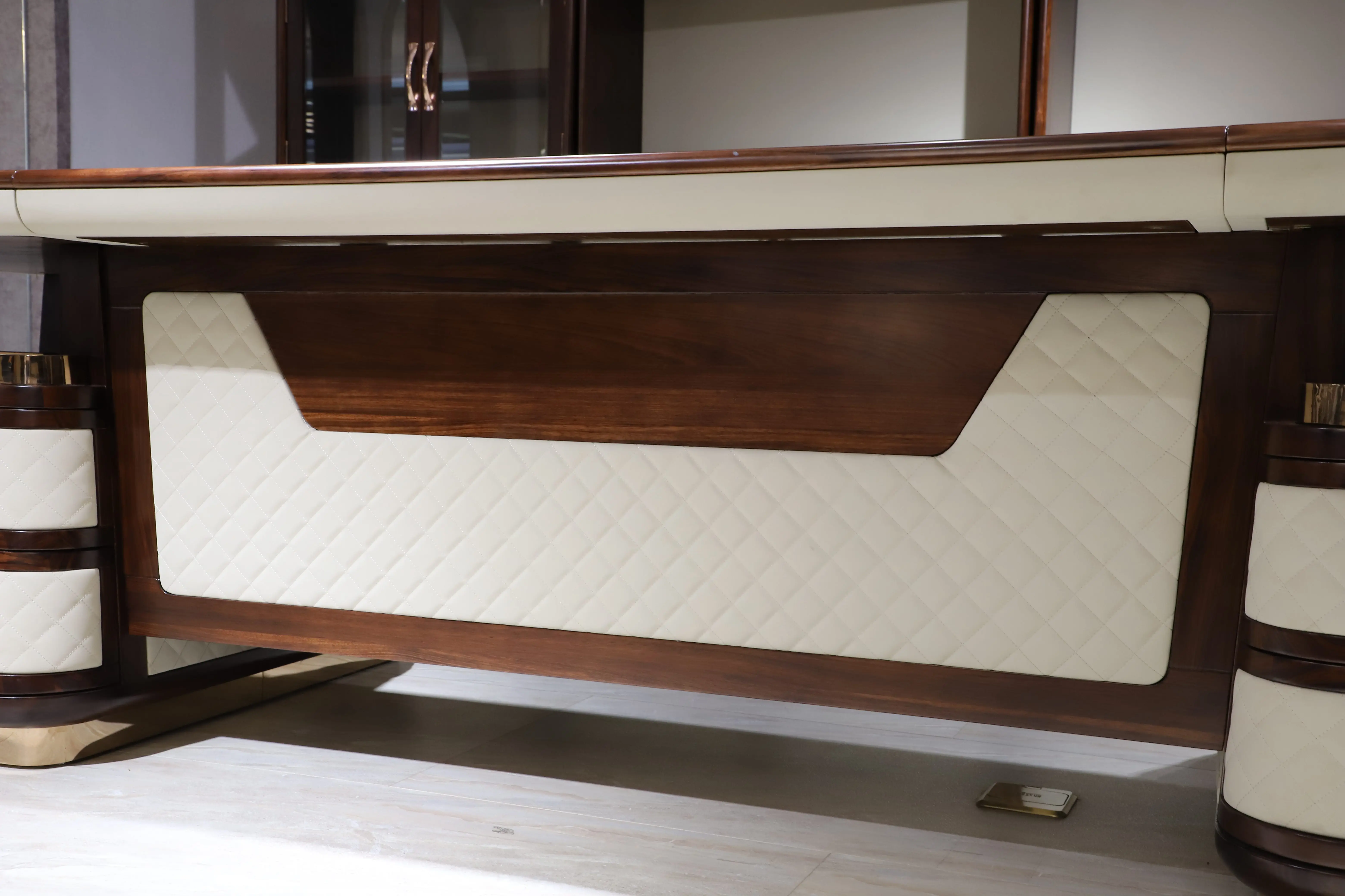 Роскошная дизайнерская офисная мебель из массива дерева стол для босса