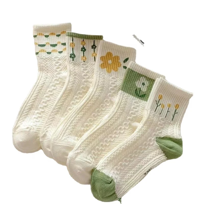 China factory wholesale teen girl tube sock cotton lovely girls socks
