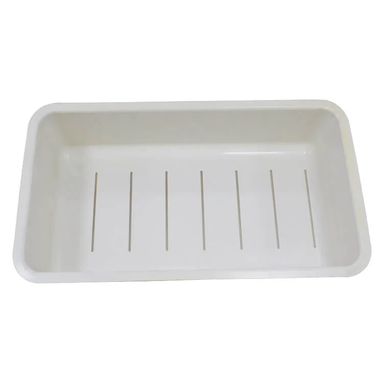 large plastic plant trays (2)
