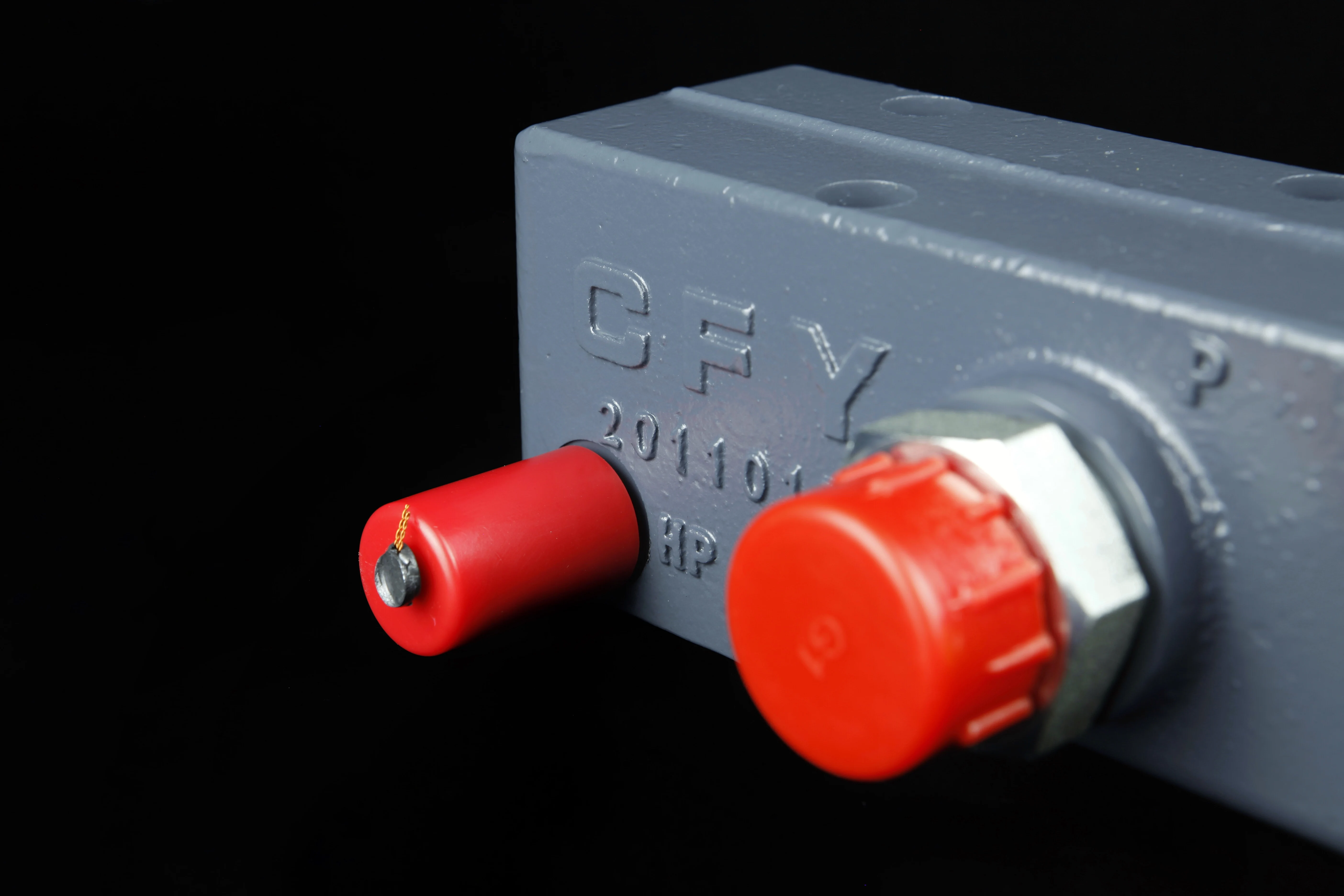 Запчасти гидравлического клапана управления для опрокидного самосвала