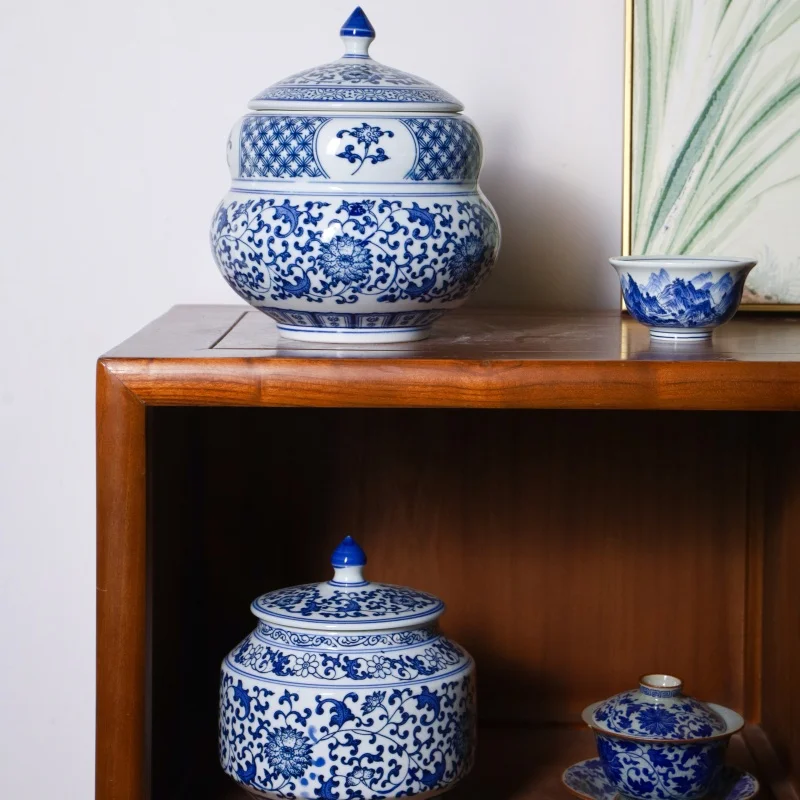 High Quality Blue White Ceramic Temple Jar with Traditional Red Flower Pattern Decorative Ginger Jar Latest Design Price