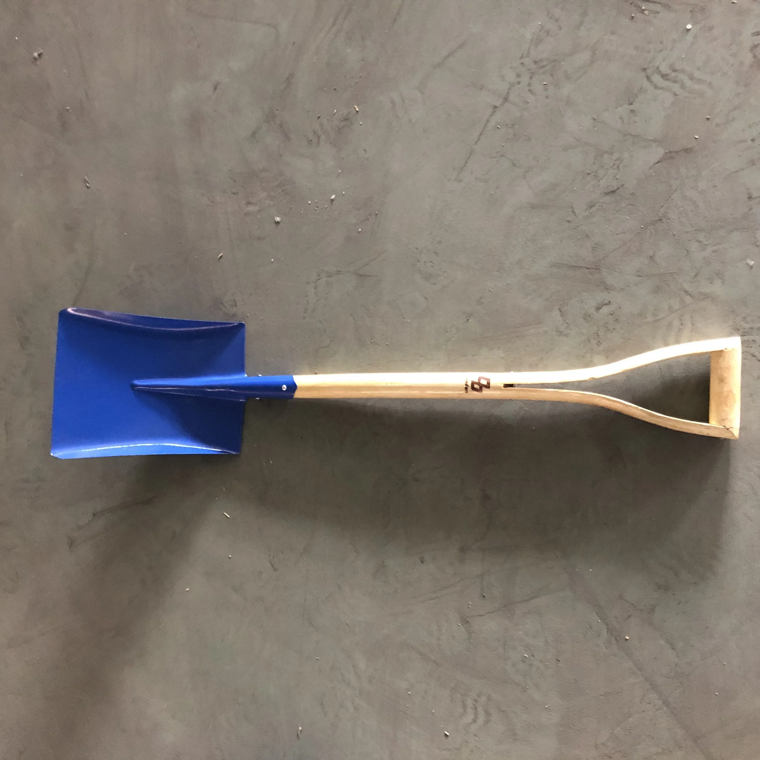 tangshan king tools South Korea market garden hand tool  wooden handle shovel metal steel handle shovel coal spade make in china