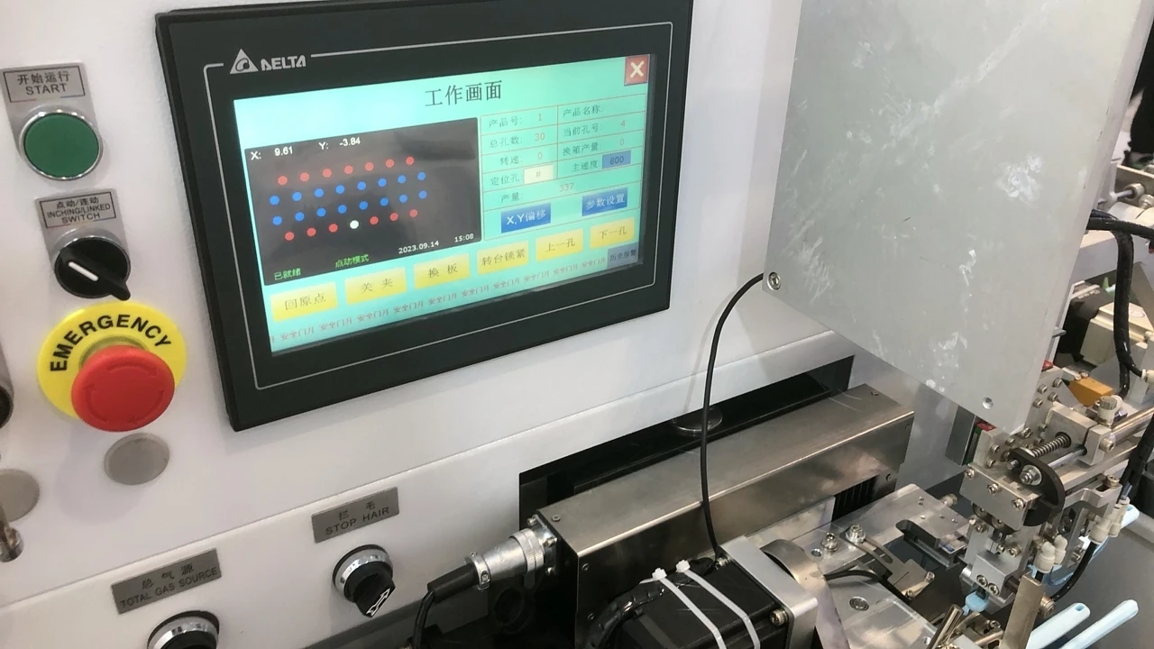 High speed auto loading toothbrush making machine