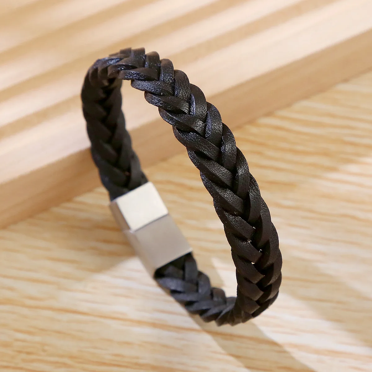 MCS017 Genuine Cowhide Leather Bracelet With Magnetic Clasp Braided Wristband for Men and Women Anniversary