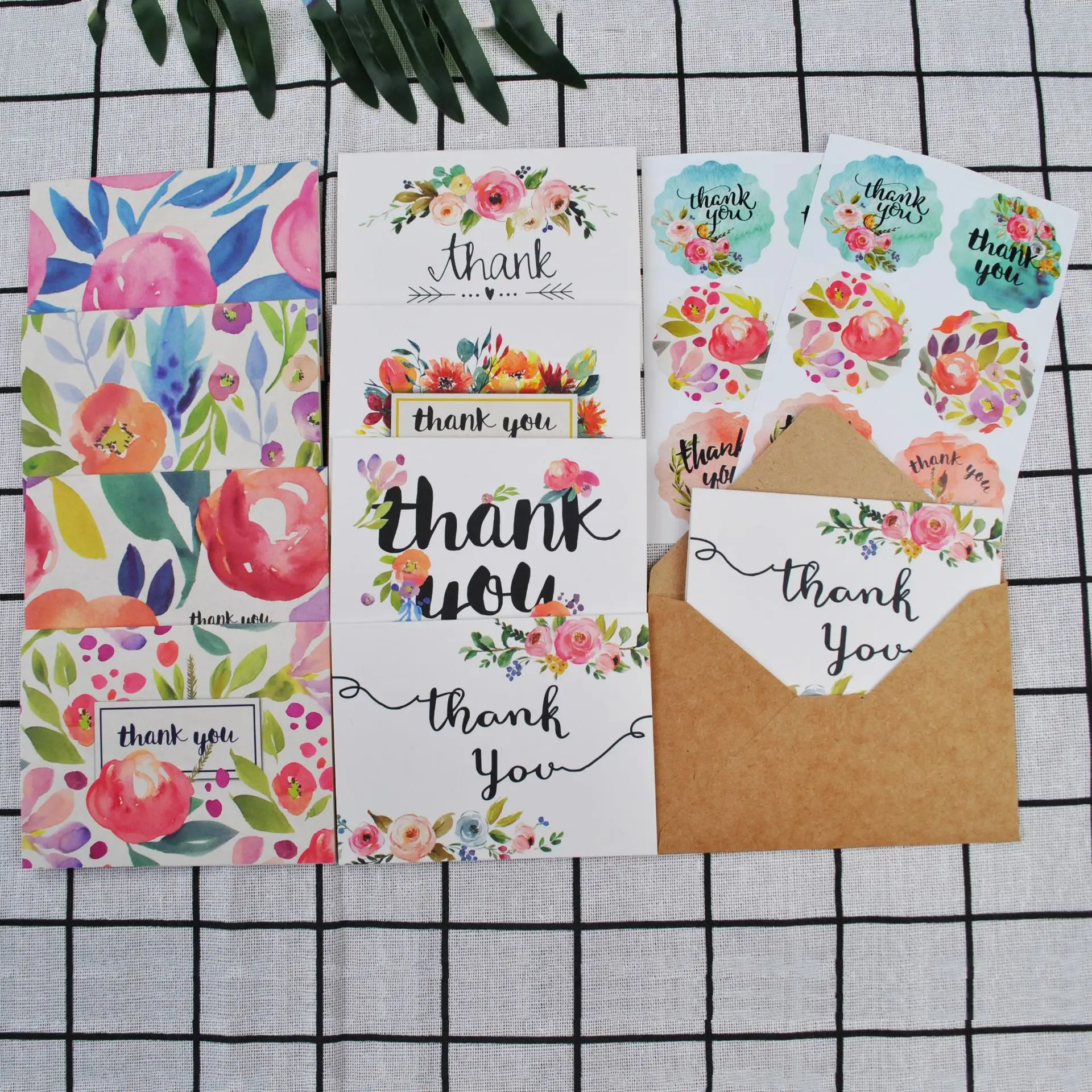 Factory Price 8pcs Thank You Cards with Envelopes Appreciate Cards Greeting Postcard Kraft Paper 8pcs Pack per Unit