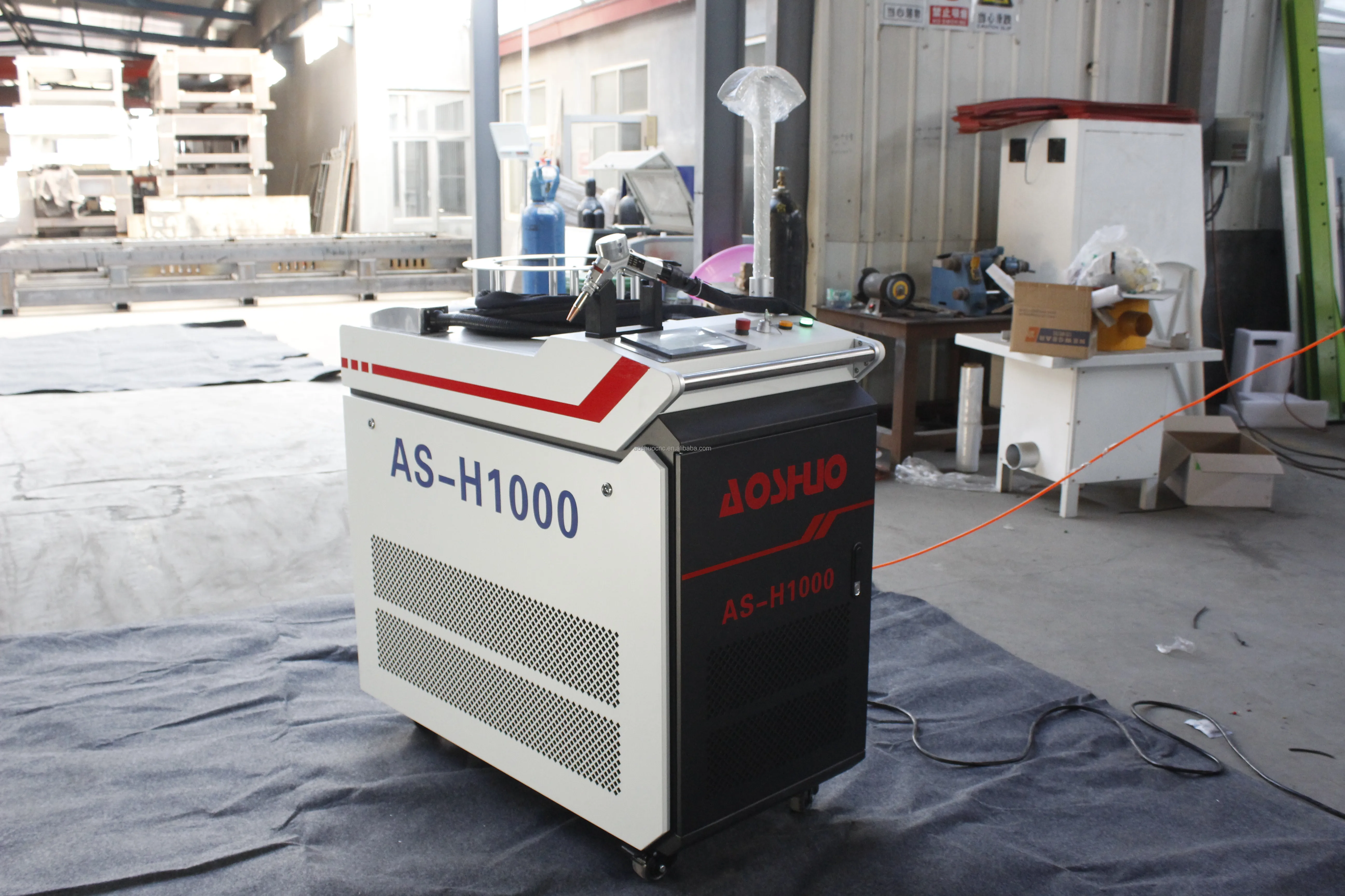 High Efficiency Laser Welder Fiber Laser Welding Machine 1000w 1500w Laser Welding Machine For Metal