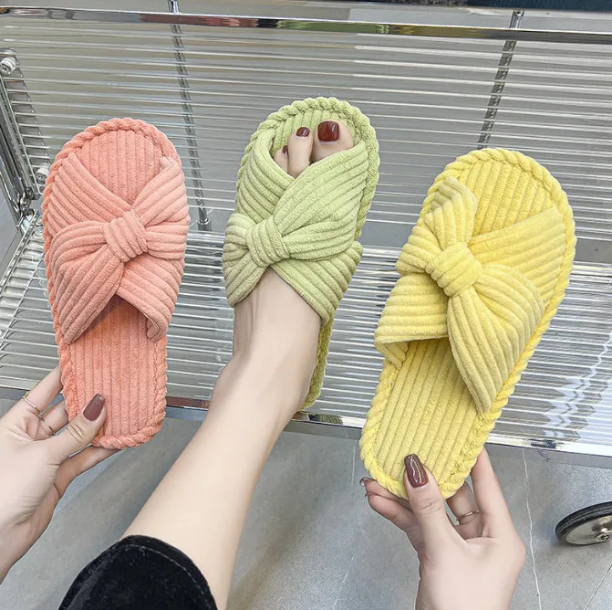 Wholesale Cozy Comfortable Bathroom Spa Wedding Memory Foam House Slides Home Bedroom Slippers for women