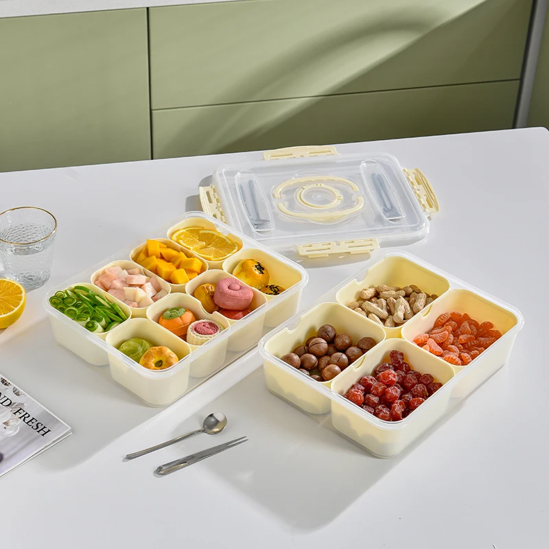 BOCHENG Kitchen Sealed Portable Plastic Spice Container Snack Storage Clear Divided Serving Veggie Tray Box With Lid And Handle