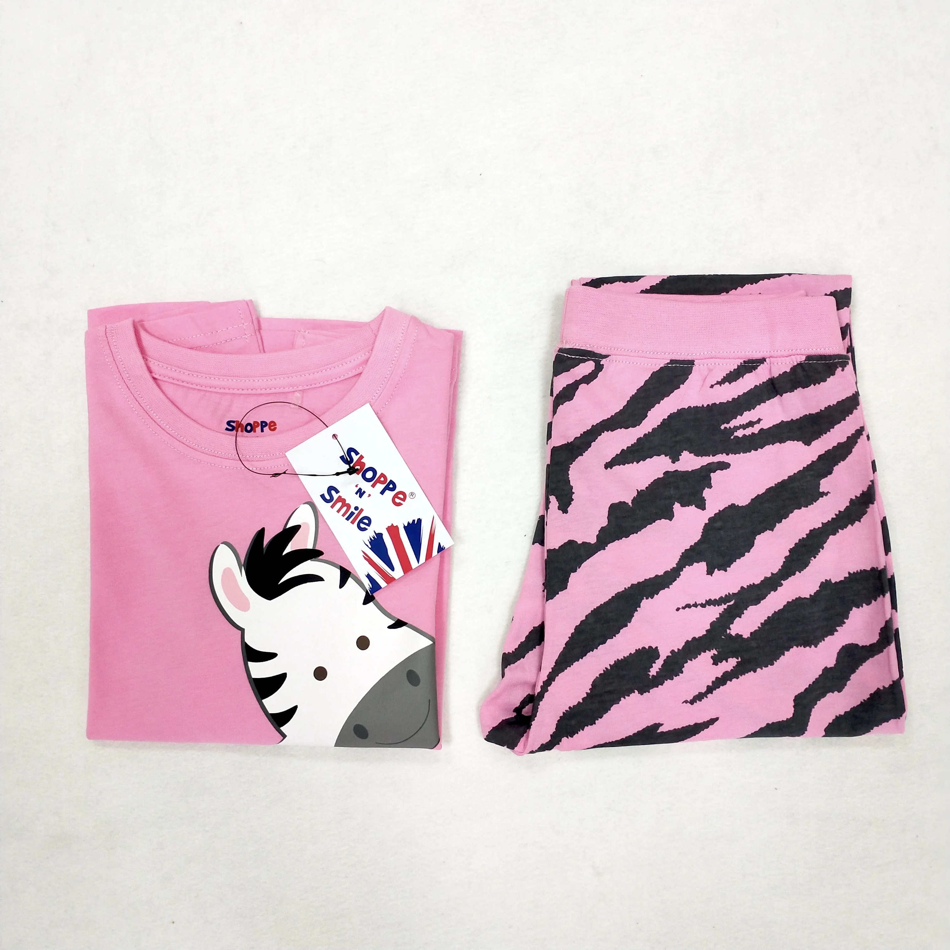 
Hot Sale 100% combed cotton soft hand feel fabric Children Pajamas girls sleepwear set with soft animal print spring and autumn 