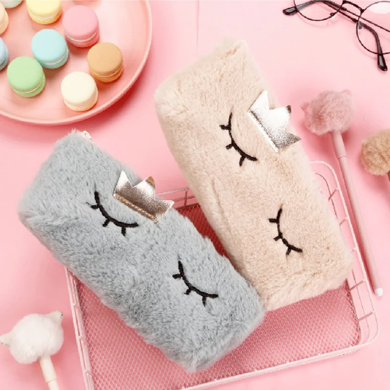 Feiyou New INS fashion hot selling girls kawaii cute plush zipper pouch fluffy pencil case with crown