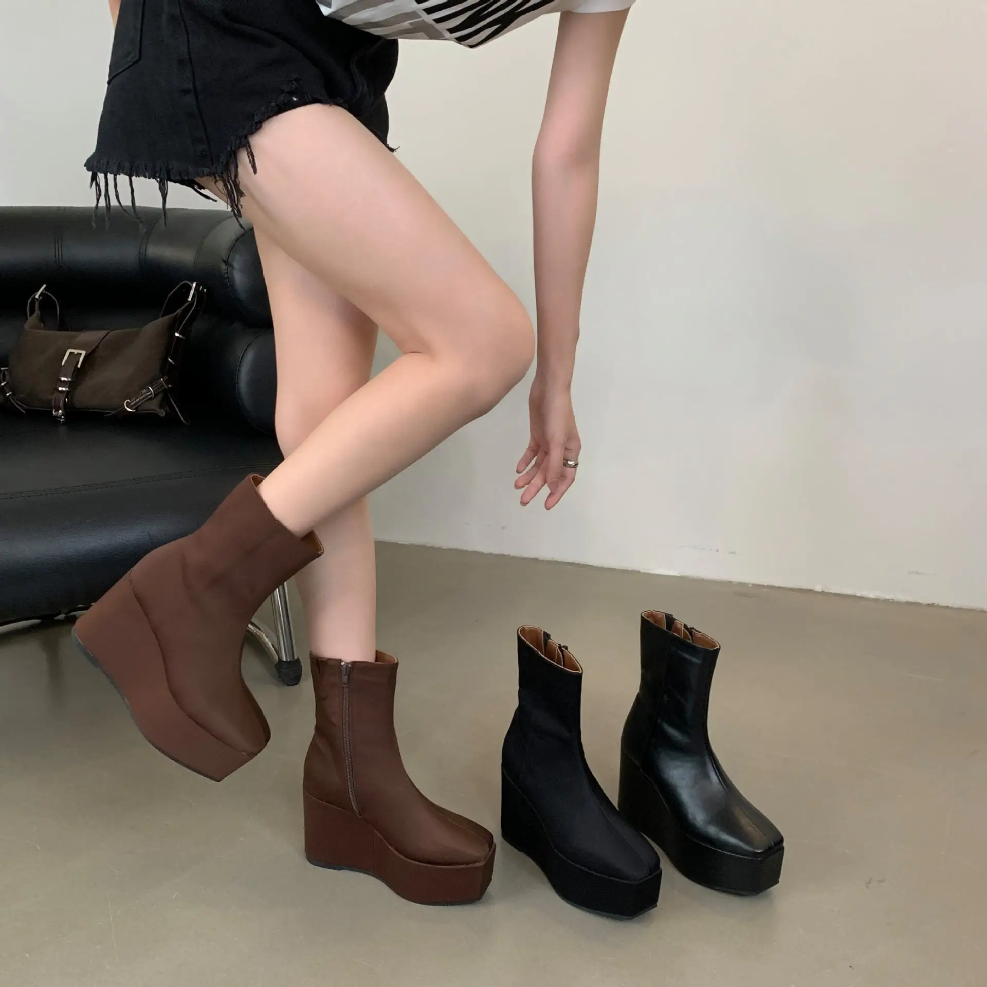 Dropshipping Custom Logo Wedges Heels Chunky Platform Ankle Boots Women Comfortable Fall New Short Chelsea Boots