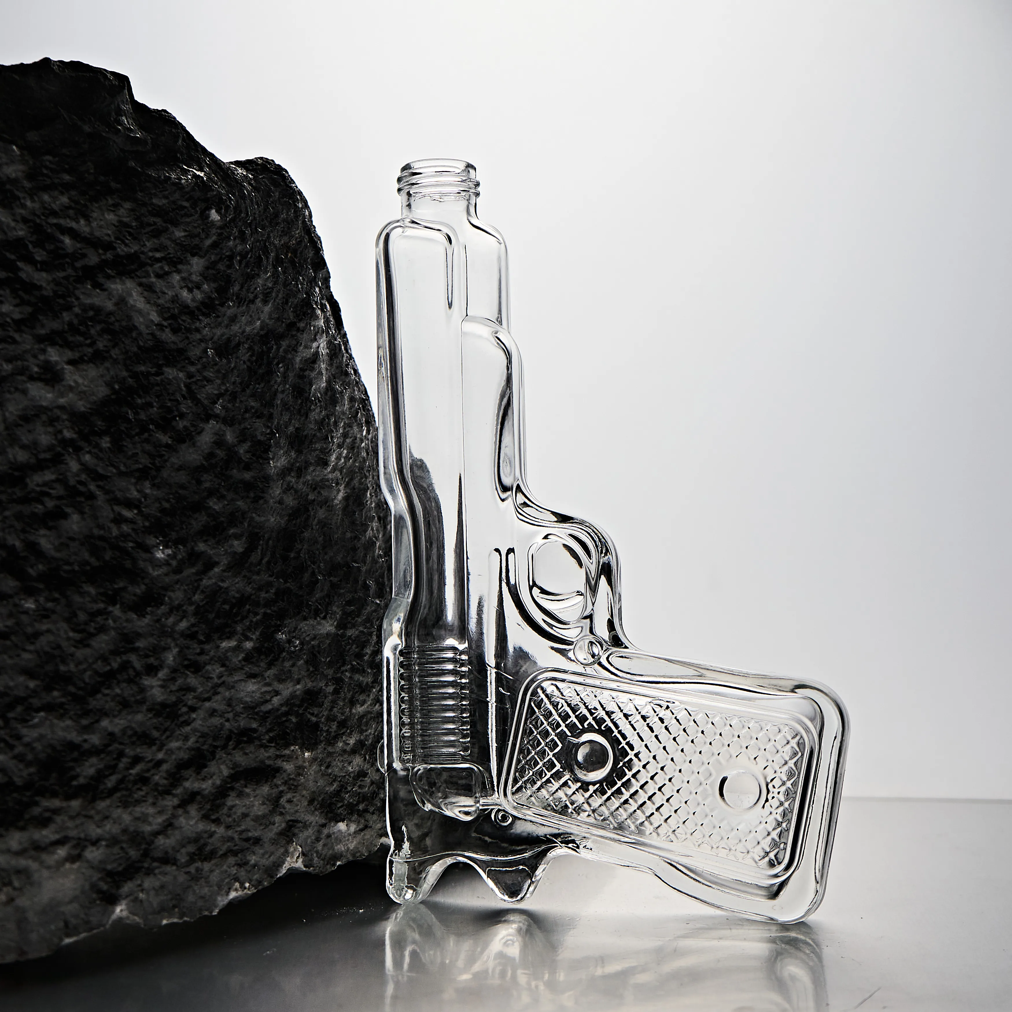 200ml special-shaped pistol glass wine bottle