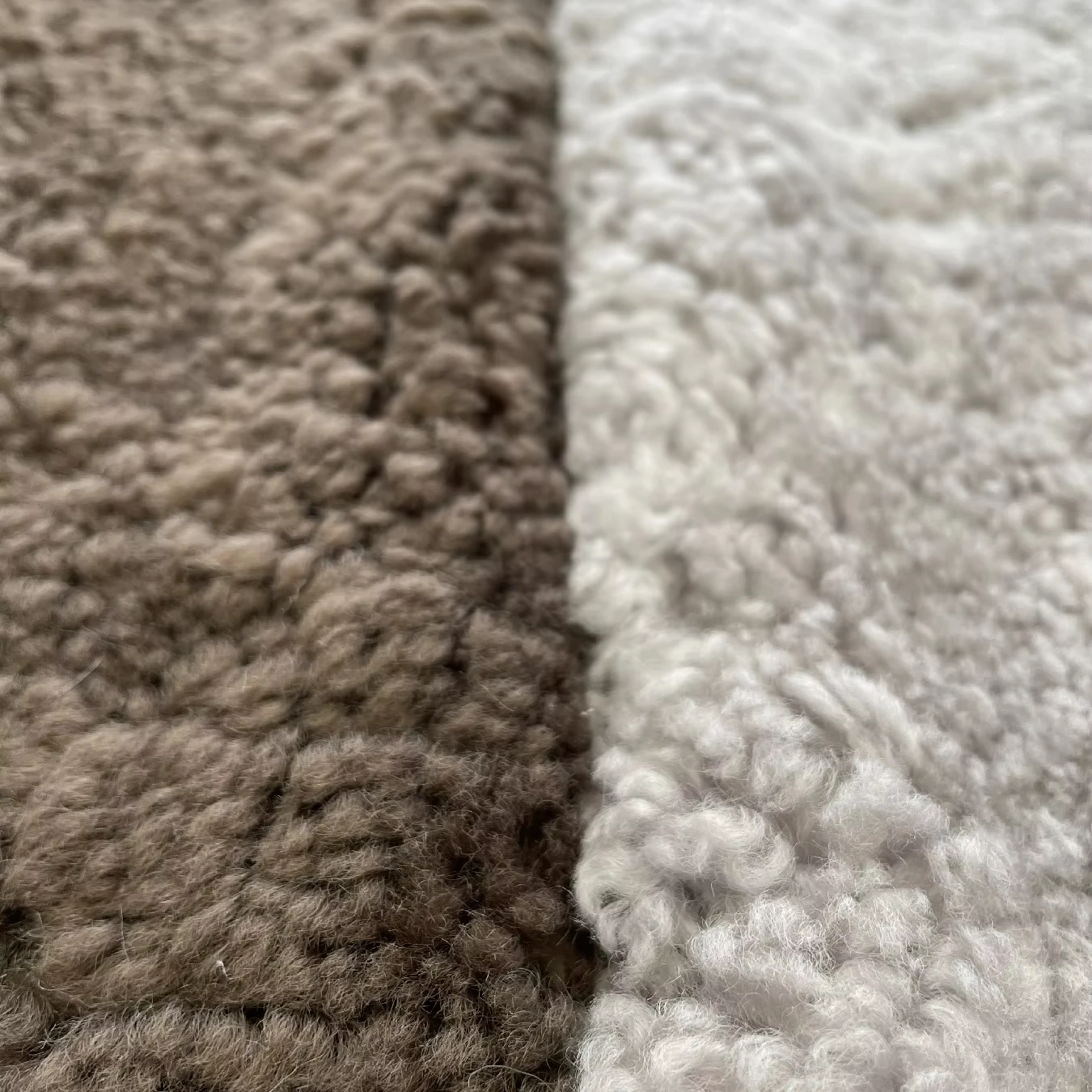 Высококачественная кудрявая овечья кожа используемая для мебели чехлы обивки сидений и домашнего текстиля обеспечивающие долговечность