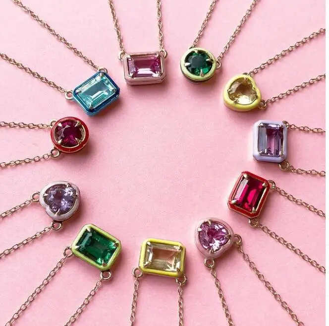 Xl00180b 2021 Bts новые модные Гавайские очаровательные модные белые массивные ювелирные изделия из смолы для женщин оптом