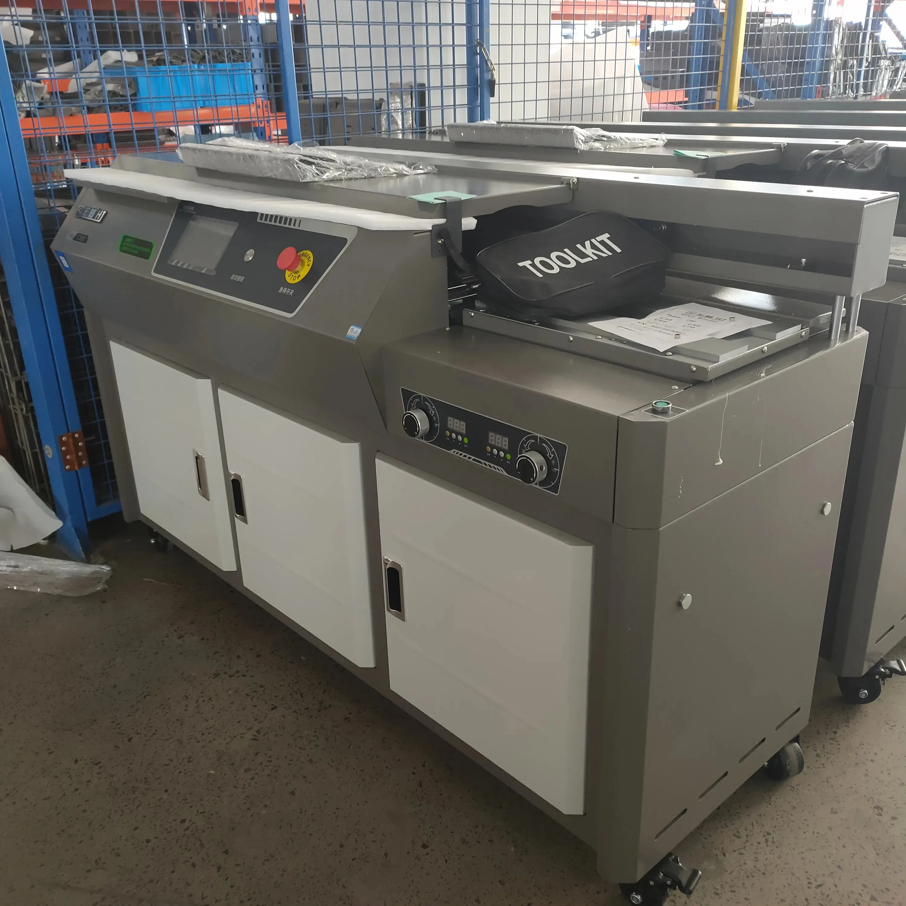 FRONT A3 Side Glue Hot Melt Glue Perfect Binder Machine with CE C80