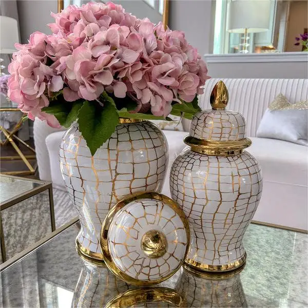 Factory wholesale ceramic vase Nordic style white vase ceramic ginger jar tabletop vase for home wedding decoration