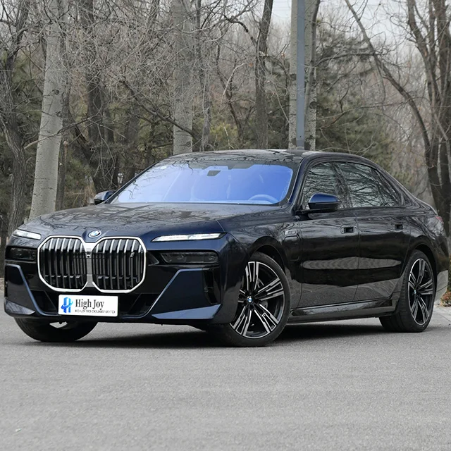 Новое поступление подержанных автомобилей для продажи B-M-W i 7 x Drive 60 L M Sport Edition Большой седан 544 Ps 610 км чистые электромобили