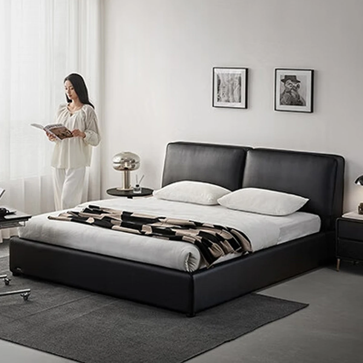 Comfortable Black Leather Design Soft Bed Customized Modern Style Wholesale Bed Frame