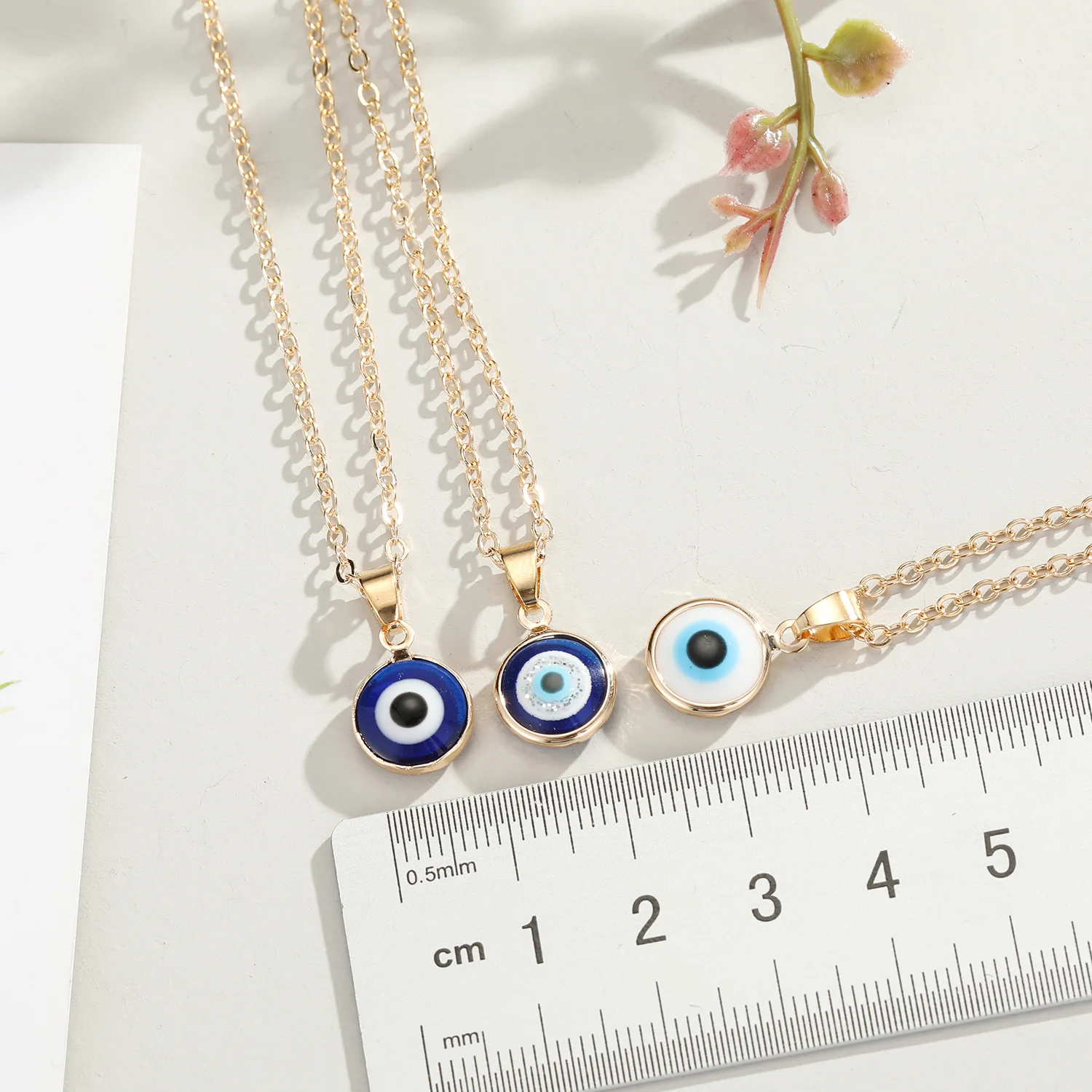 
2021 Hot Sell Gold Plated Non-allergic Simple Fashion Pendant Necklace With Turkish Blue Evil Eyes Necklace For Women 