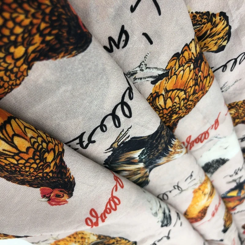 Fonesun-SK528 100%  Silk 16mm Dupion CDC Digital Chicken Hen Rooster Print Fabric for Pajamas